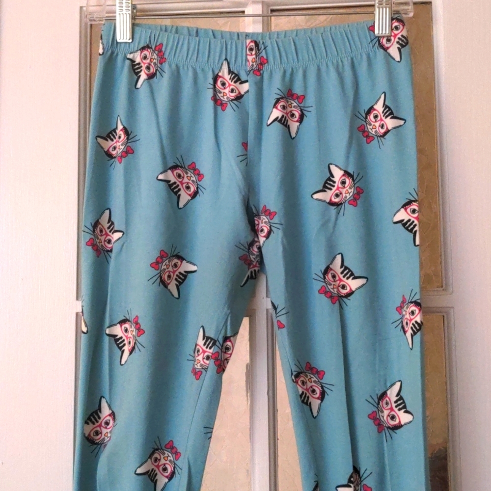 Cute Leggings with cats